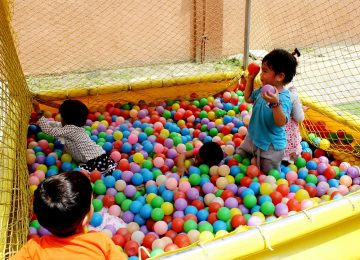 INSIDE THE BALL POOL