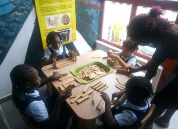 MONTESSORI CLASS